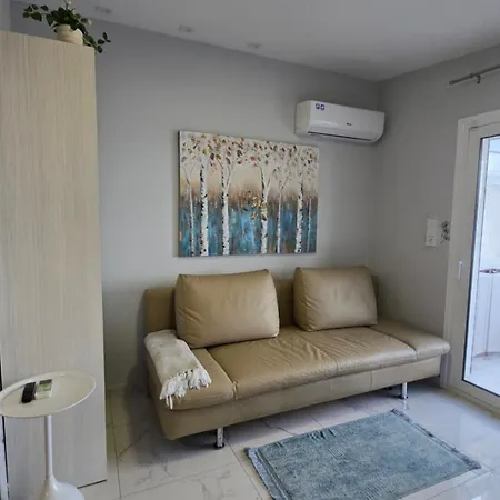 Sea View By Natalia Apartment *